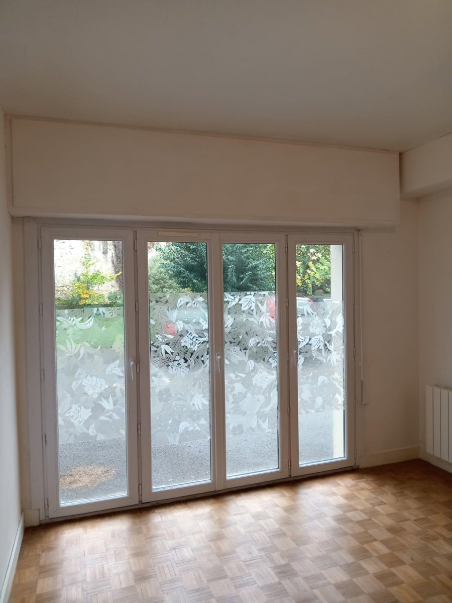 
                                                Location
                                                 Appartement lumineux et rénové