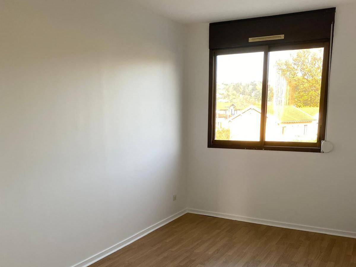 
                                                Vente
                                                 Appartement lumineux  proche Monts d’Or