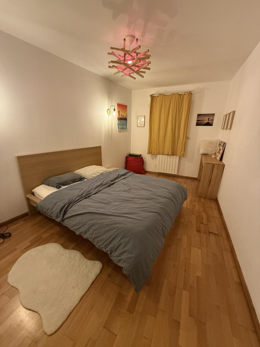 
                                                Location
                                                 Appartement lumineux sud ouest et grande terrasse