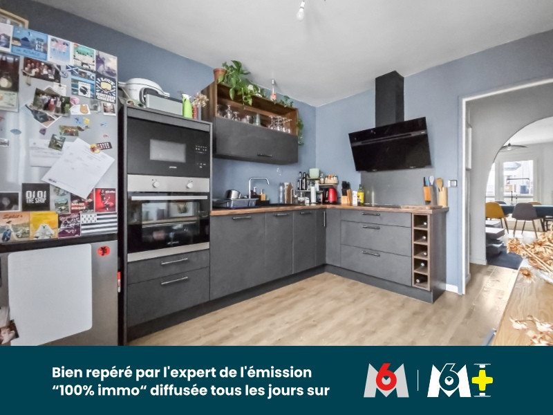 
                                                Vente
                                                 Appartement lumineux - vue dégagée - proche toutes commodités - parking- idéal premier achat