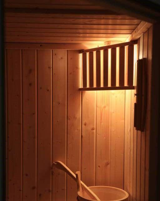 
                                                Location
                                                 Appartement luxe équipé d'un sauna finlandais