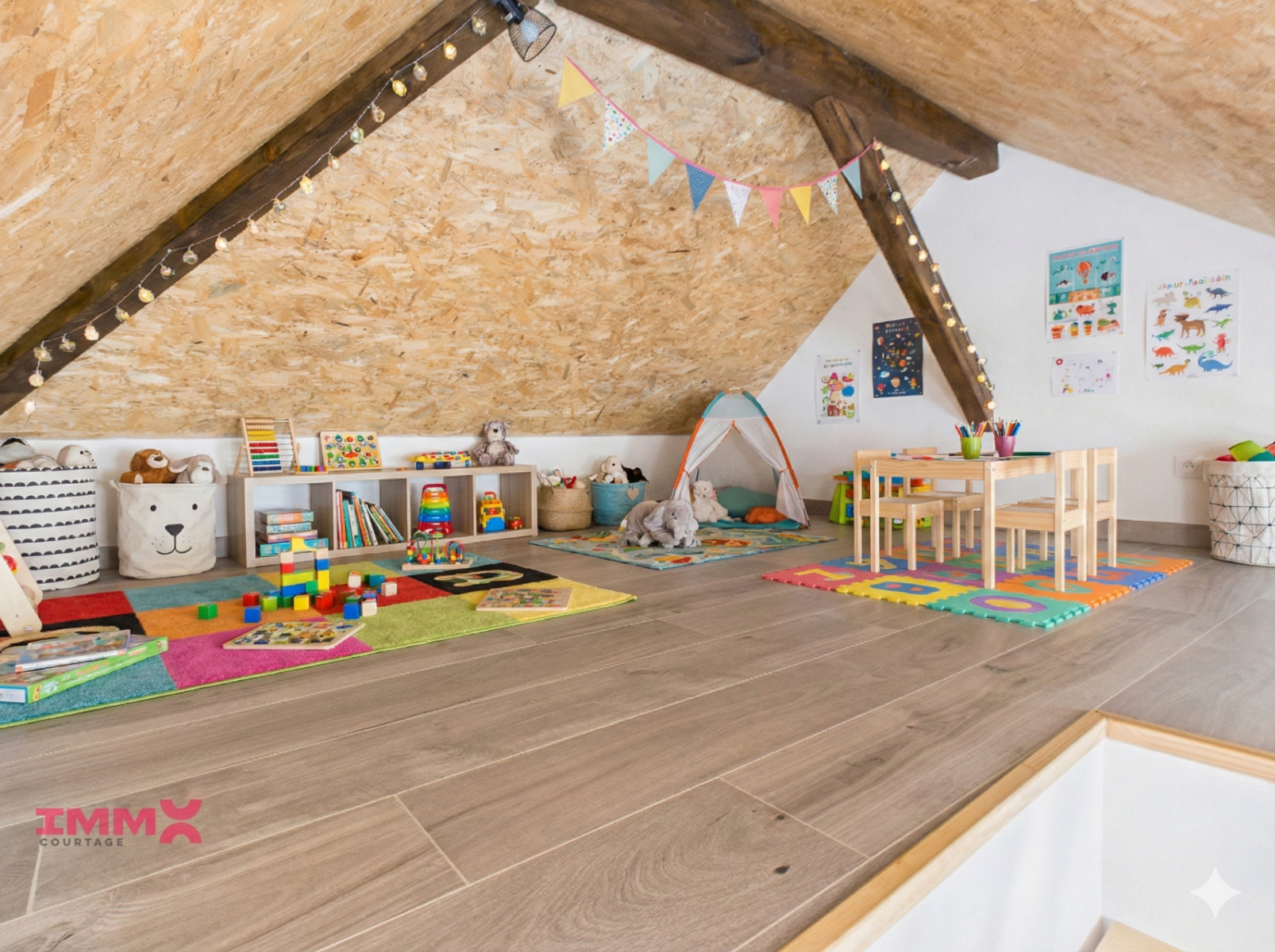 
                                                Vente
                                                 Appartement - Maison centre village