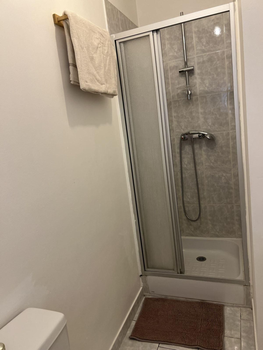 
                                                Location
                                                 Appartement meublé + 1 place de parking Morangis