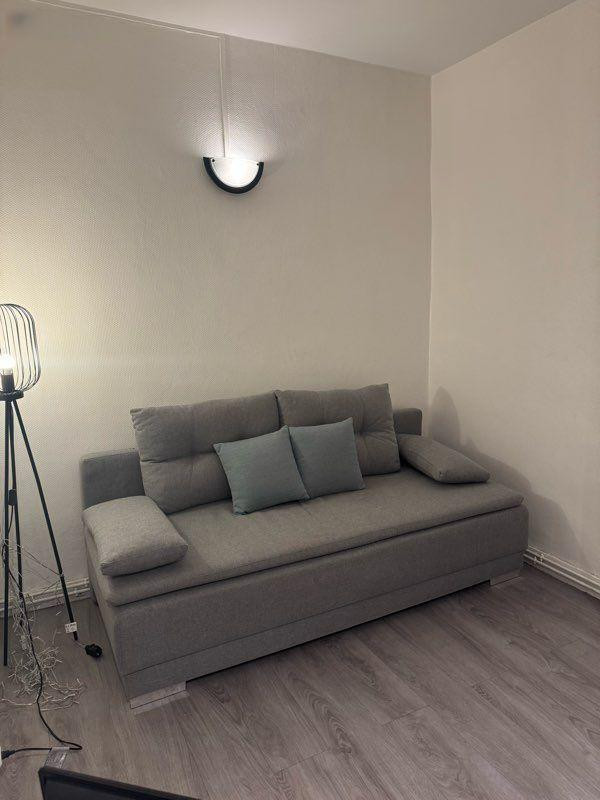 
                                                Location
                                                 APPARTEMENT MEUBLÉ 19m2 secteur gare