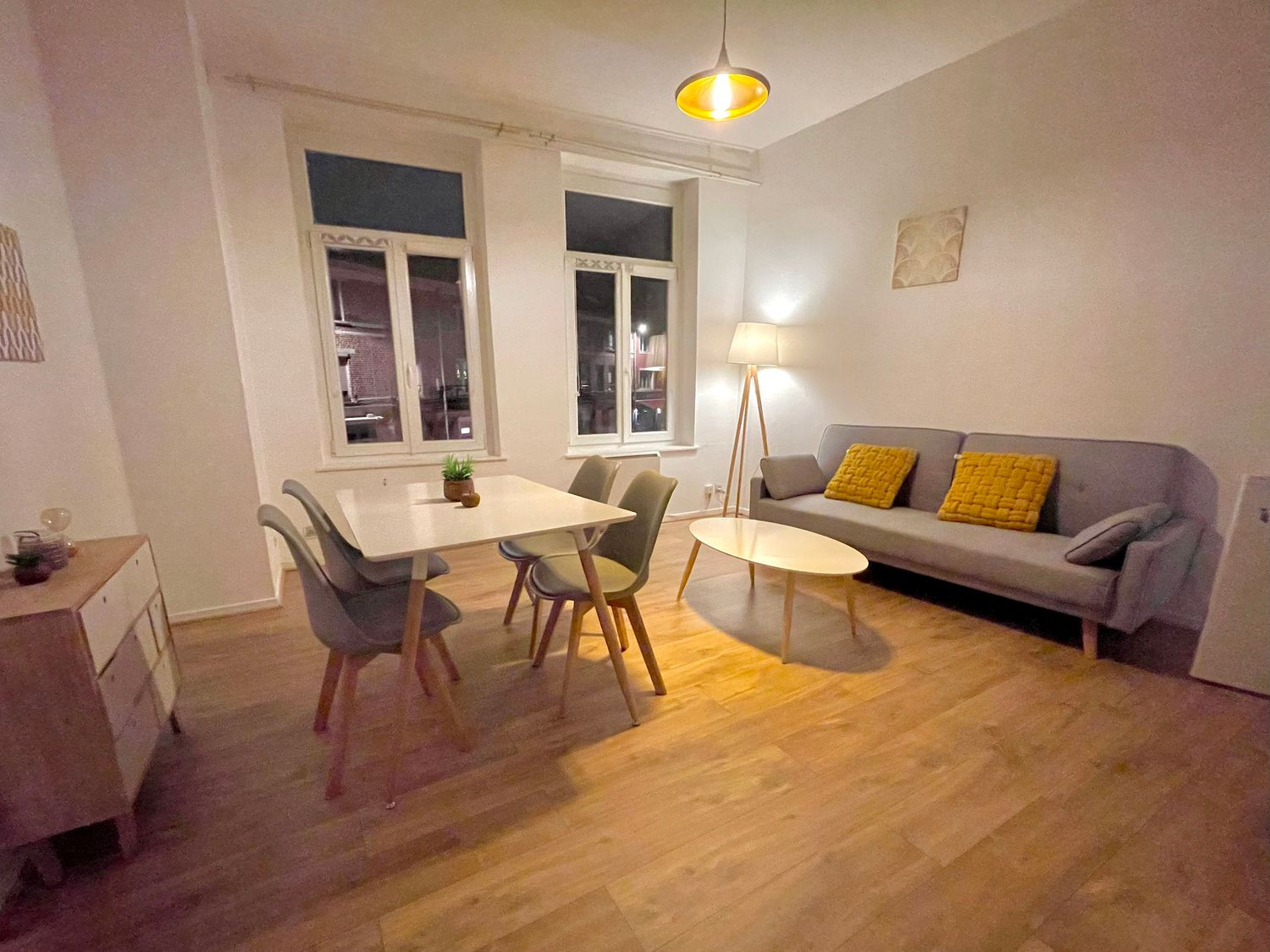 
                                                Location
                                                 Appartement meublé 2 chambres 42 m2 - Lille Gambetta - 3591014