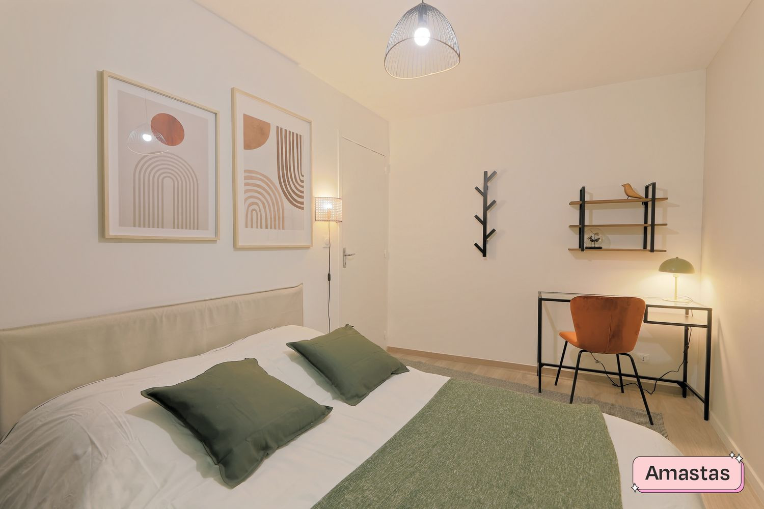 
                                                Location
                                                 Appartement meublé 2 chambres de 51 m2 - Lille centre - 259699