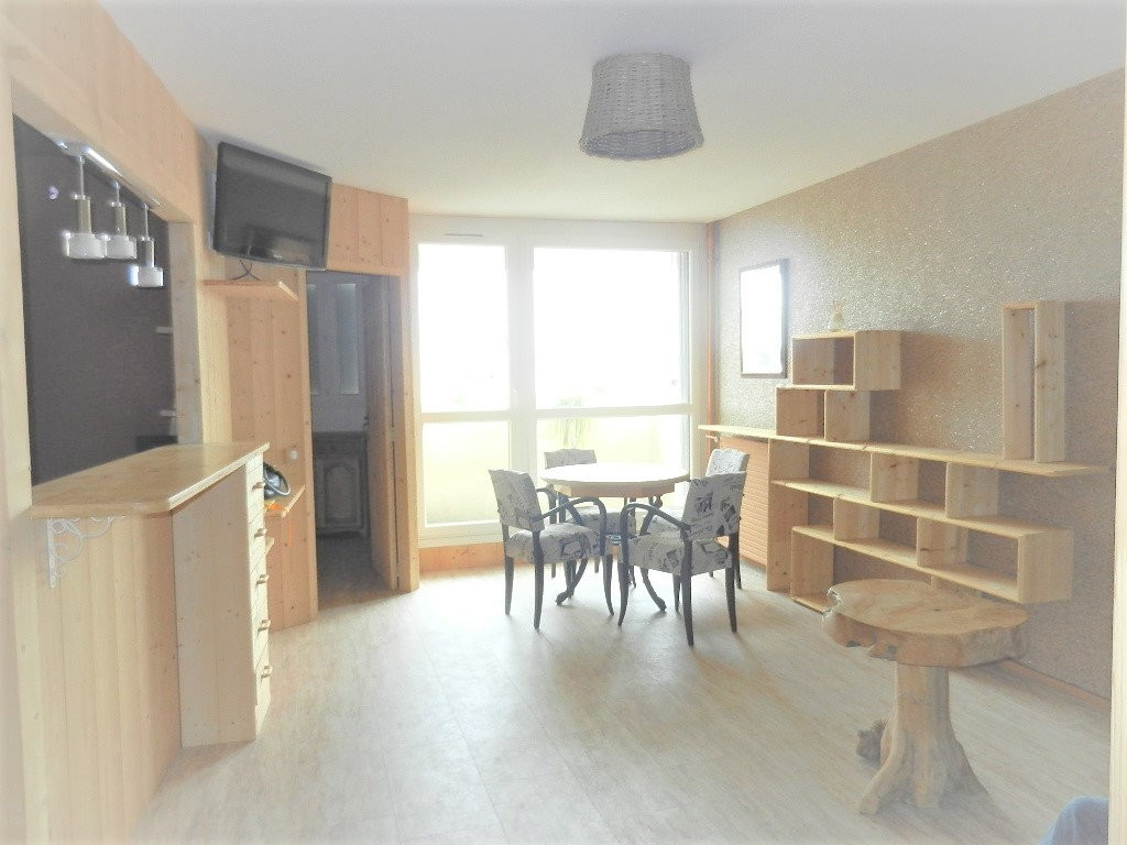 
                                                Location
                                                 appartement meublé 2 pièces 39 m²