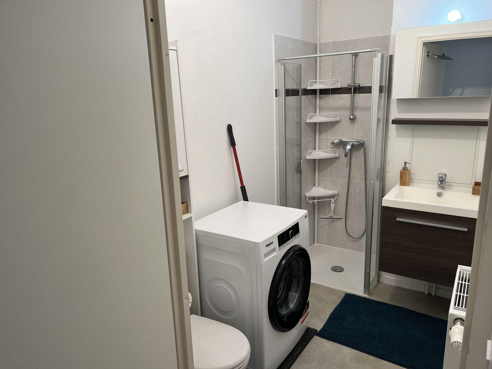 
                                                Location
                                                 Appartement meublé – 2 pièces – 39m2 avec parking