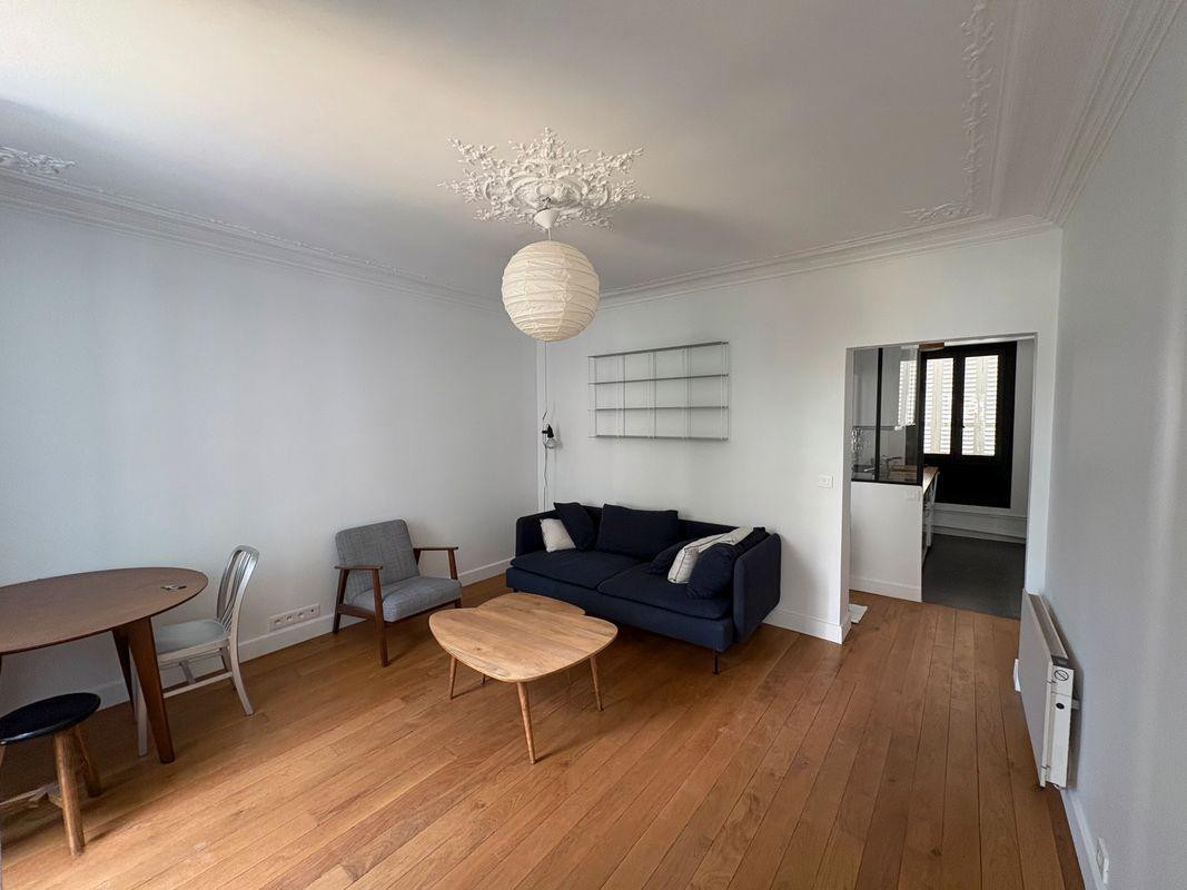 
                                                Location
                                                 Appartement meublé 2 pièces 43 m² Batignolles
