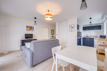 
                                                Location
                                                 Appartement meublé 2 pièces de 37m²