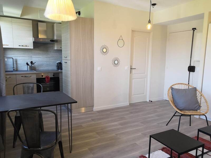 
                                                Location
                                                 appartement meublé 25 m² - 1 pièce