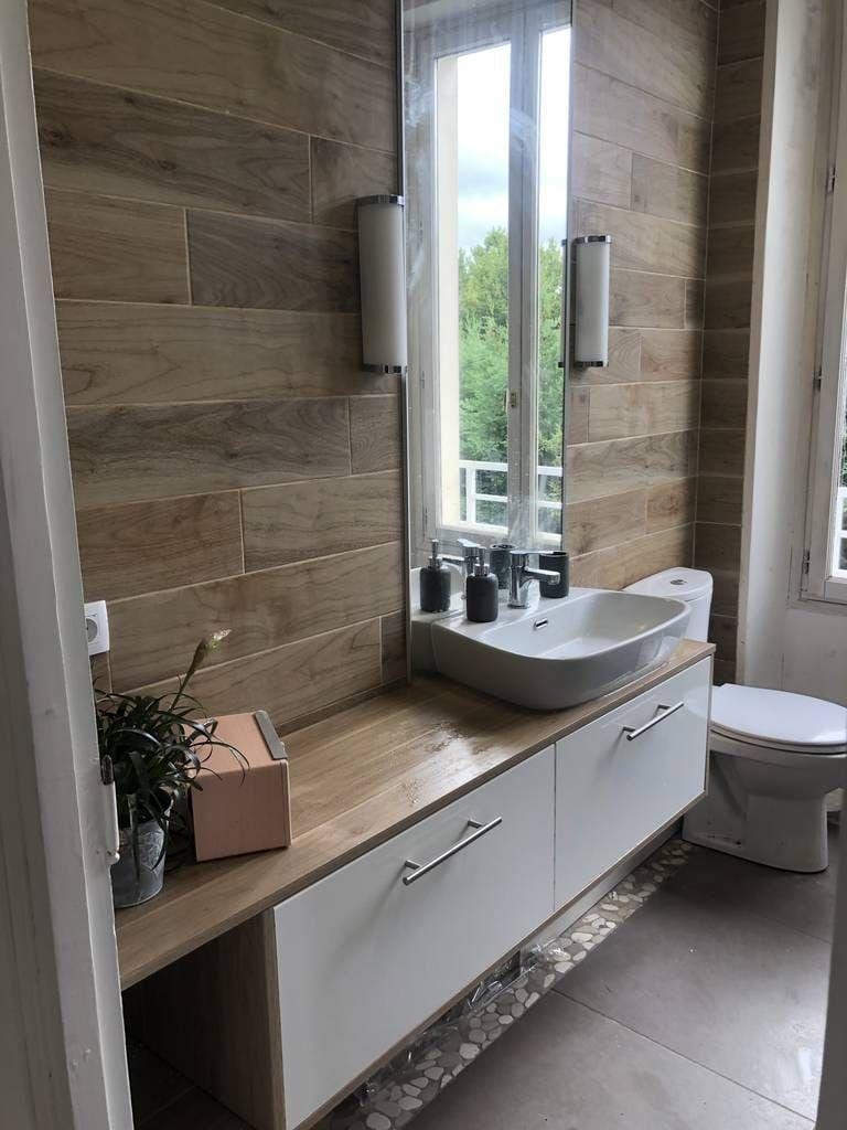 
                                                Location
                                                 Appartement meublé 3 pièces très lumineux