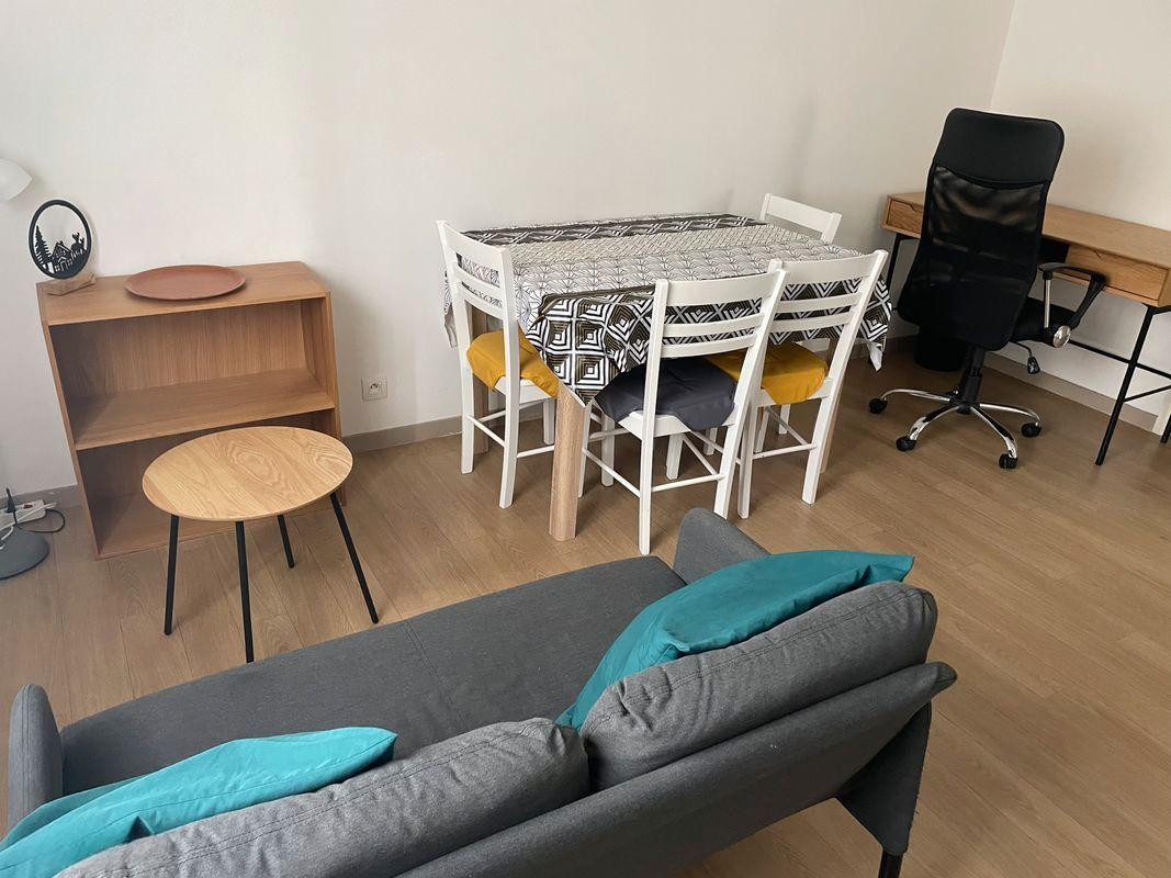 
                                                Location
                                                 Appartement Meublé 34 M2 Lille Bois Blancs