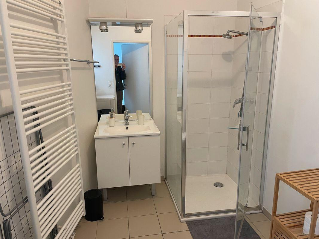 
                                                Location
                                                 Appartement Meublé 34 M2 Lille Bois Blancs