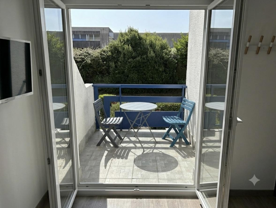 
                                                Location
                                                 Appartement meublé 37 m2 -les sables blancs