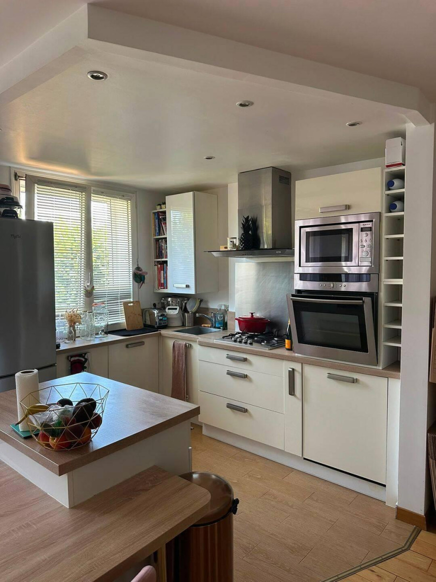 
                                                Location
                                                 Appartement meublé 4 pièces de 78 m² – Nanterre Mo