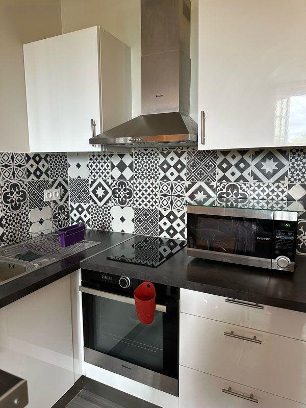 
                                                Location
                                                 Appartement meublé 40m2 - Porte de Bourgogne