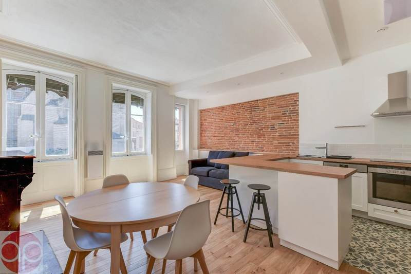 
                                                Location
                                                 Appartement Meublé 47,23 m²-2pièces-1chambre