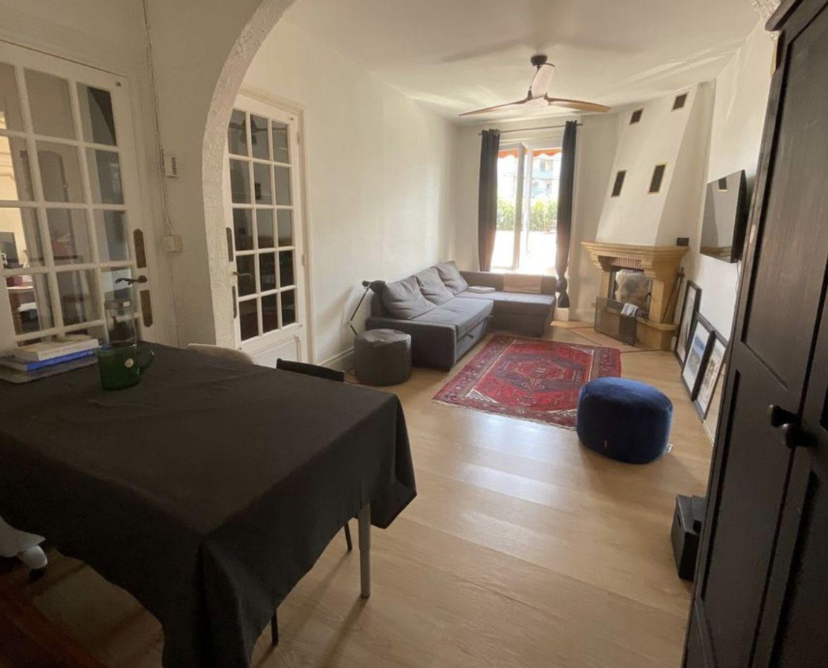 
                                                Location
                                                 Appartement meublé 61 m² rénové T3
