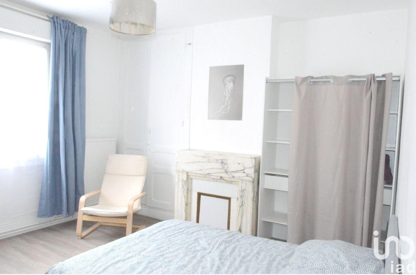 
                                                Location
                                                 Appartement meublé