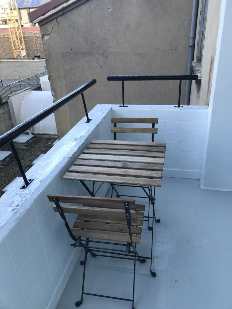 
                                                Location
                                                 Appartement meublé