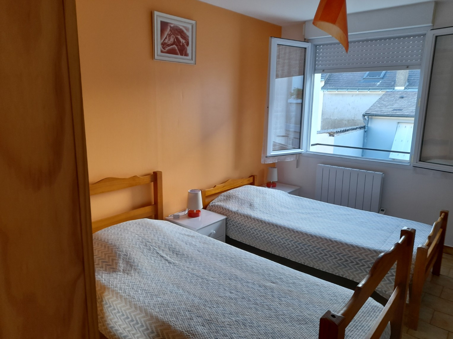 
                                                Location
                                                 Appartement meublé