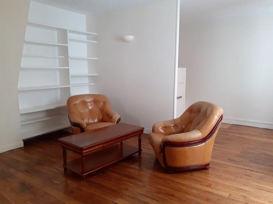 
                                                Location
                                                 APPARTEMENT meublé