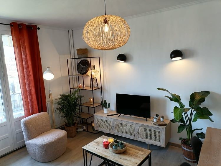 
                                                Location
                                                 Appartement meublé 75m2 4 chambres Saint-Martin-d'hères