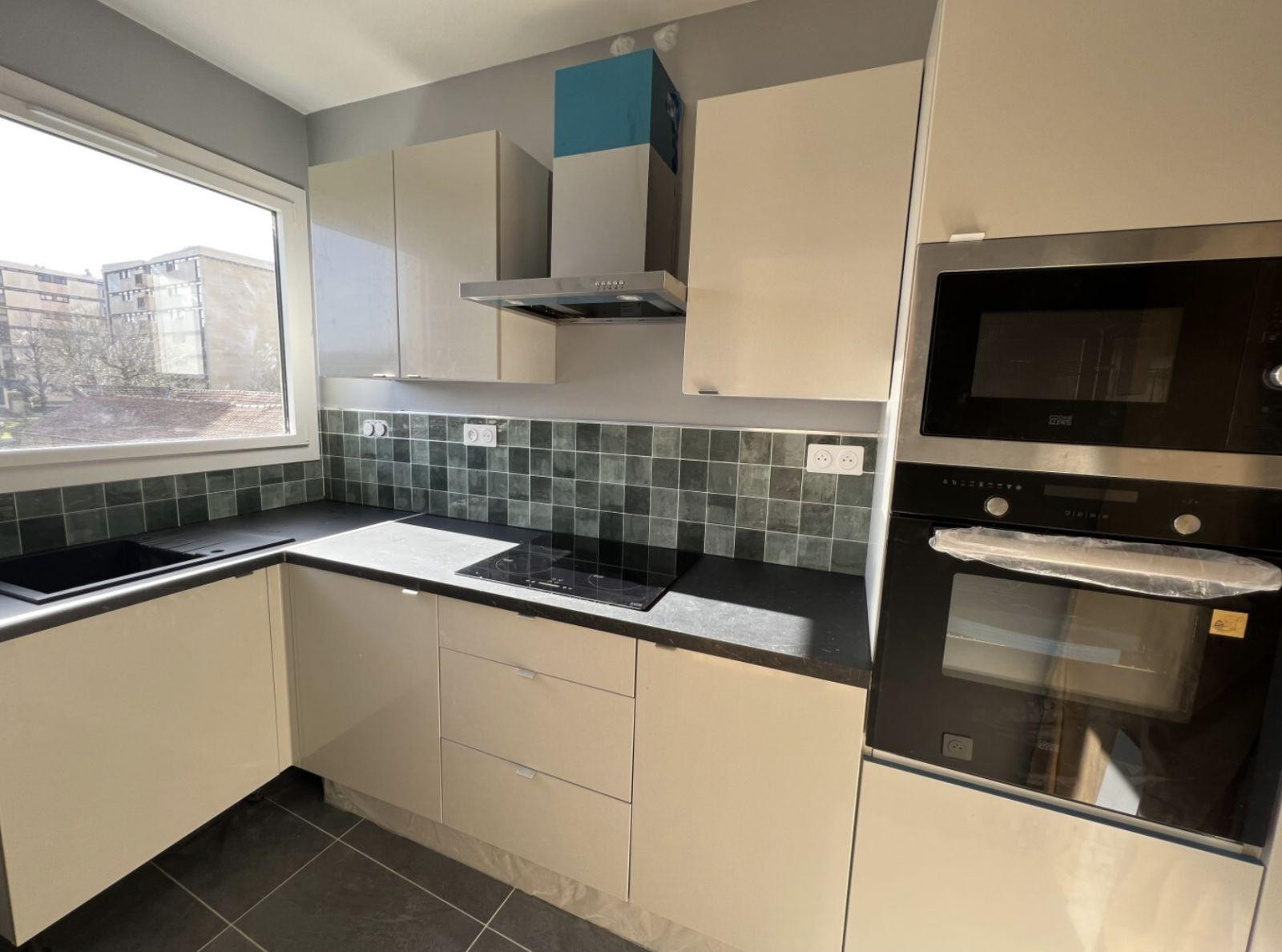 
                                                Location
                                                 Appartement meublé à louer