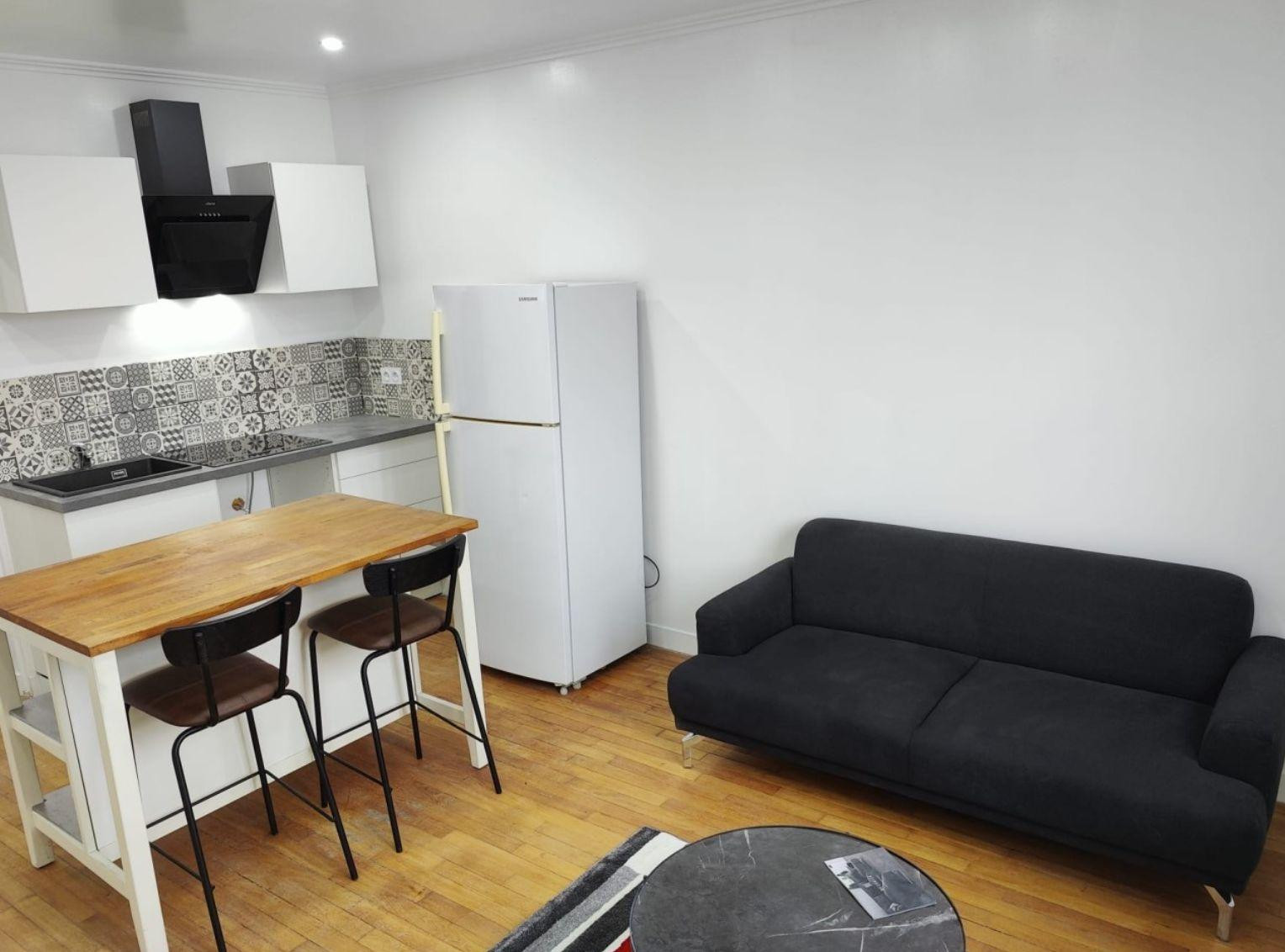 
                                                Location
                                                 Appartement meublé à louer