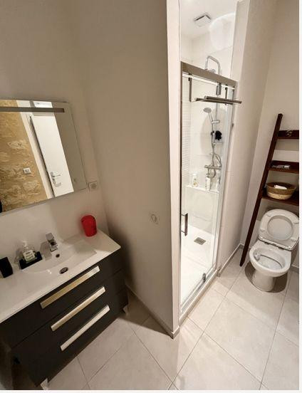 
                                                Location
                                                 Appartement meublé à louer