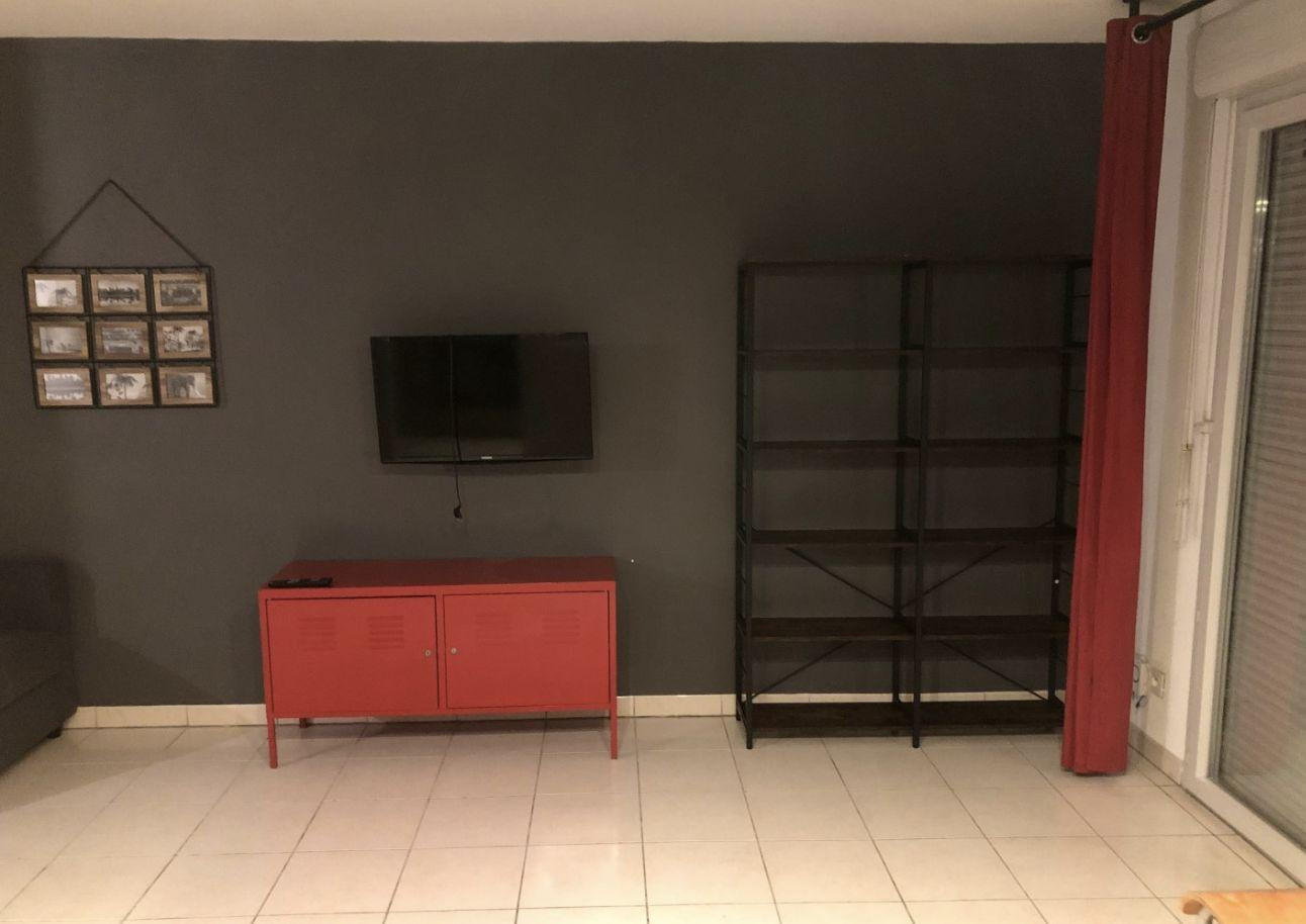 
                                                Location
                                                 Appartement meublé à louer
