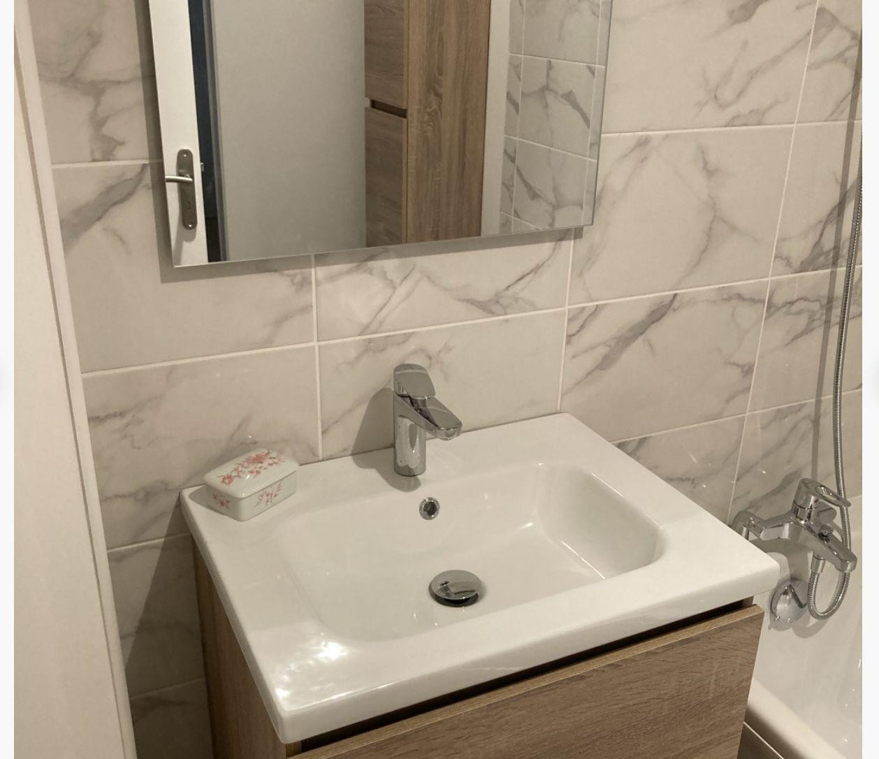 
                                                Location
                                                 Appartement meublé à louer
