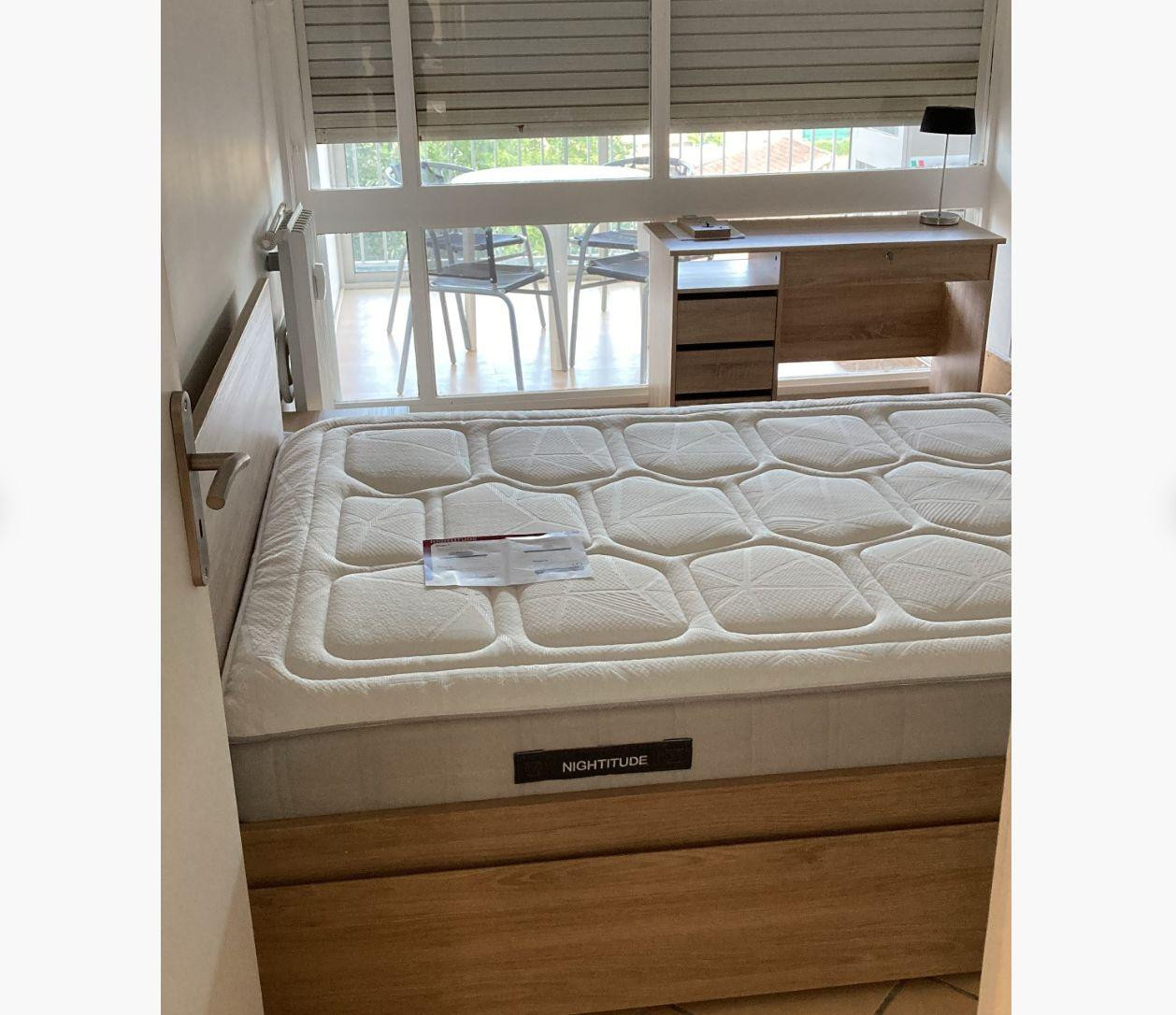 
                                                Location
                                                 Appartement meublé à louer