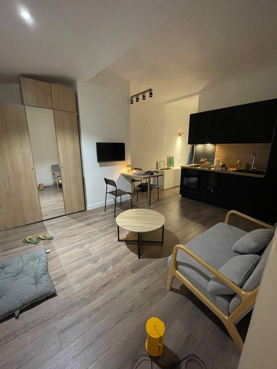 
                                                Location
                                                 Appartement meublé à louer