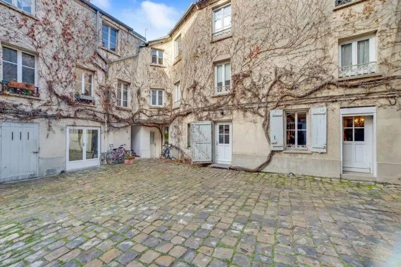 
                                                Location
                                                 Appartement meublé à louer