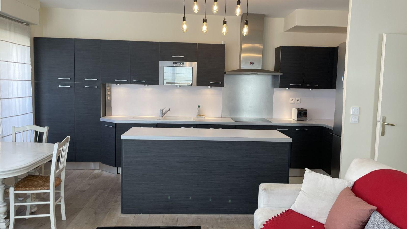 
                                                Location
                                                 Appartement meublé à louer
