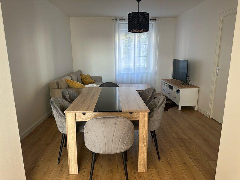 
                                                Location
                                                 Appartement meublé à louer