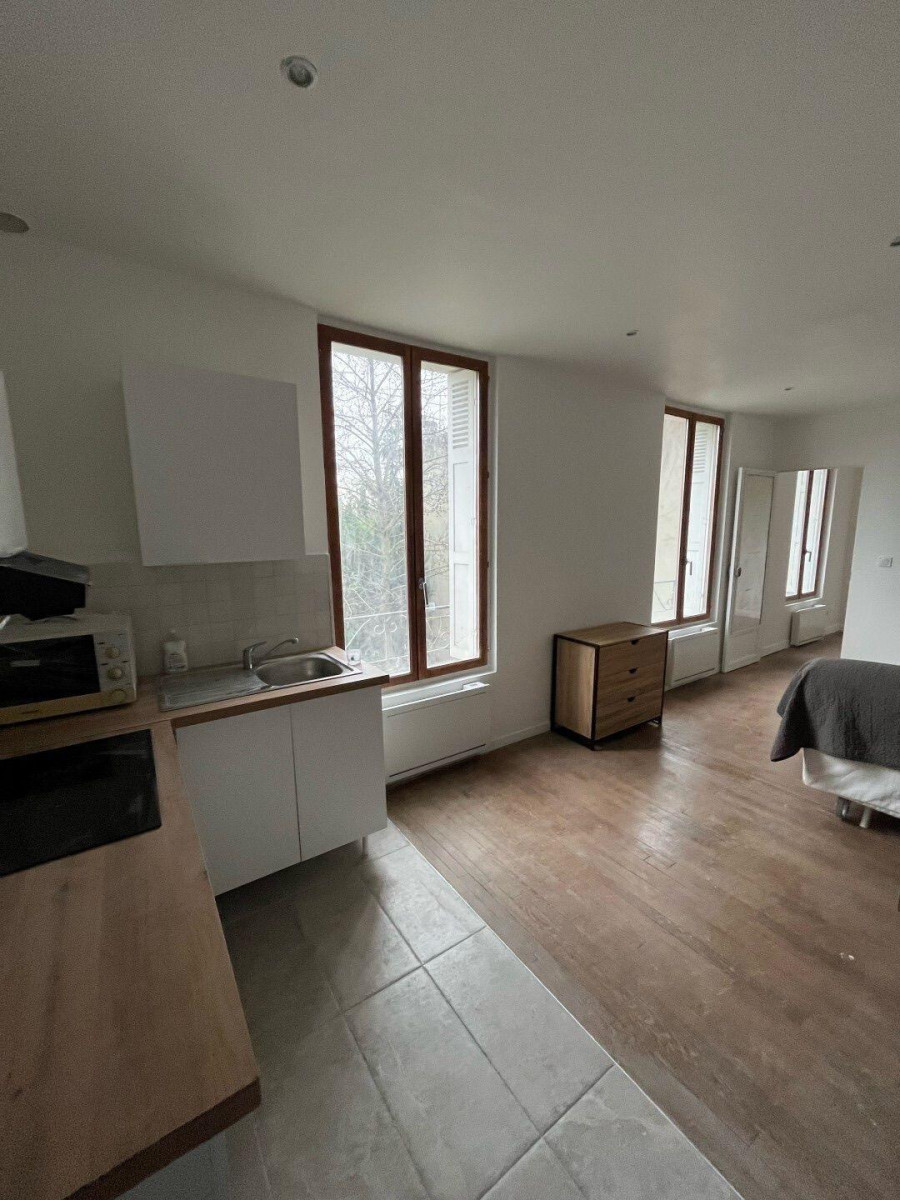 
                                                Location
                                                 Appartement meublé à louer