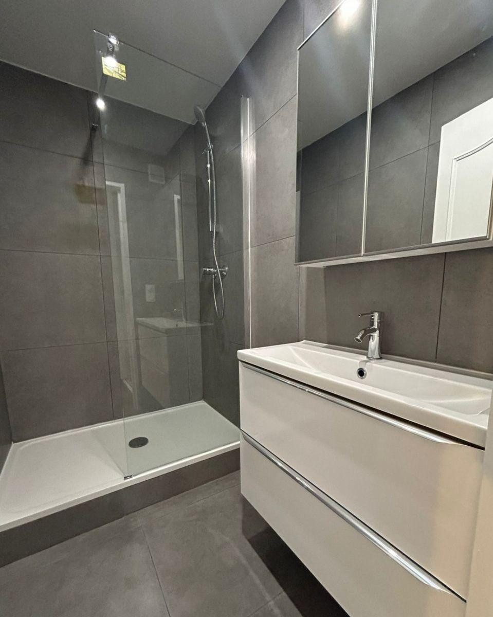 
                                                Colocation
                                                 Appartement meublé à louer