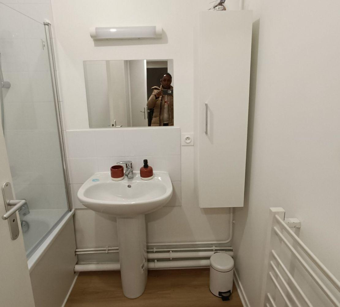 
                                                Location
                                                 Appartement meublé à louer