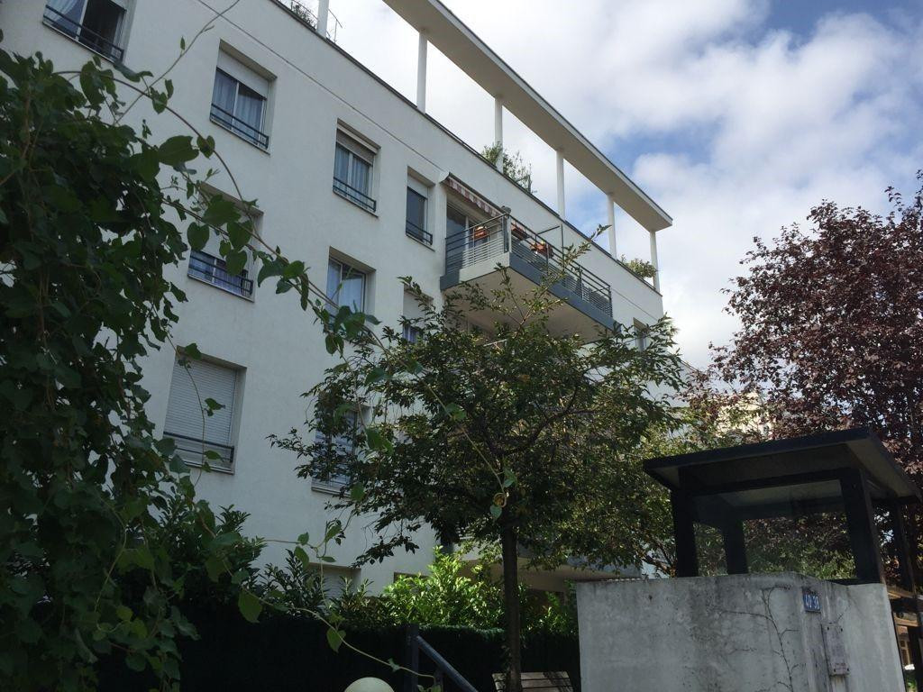 
                                                Location
                                                 Appartement meublé à louer avec Parking compris