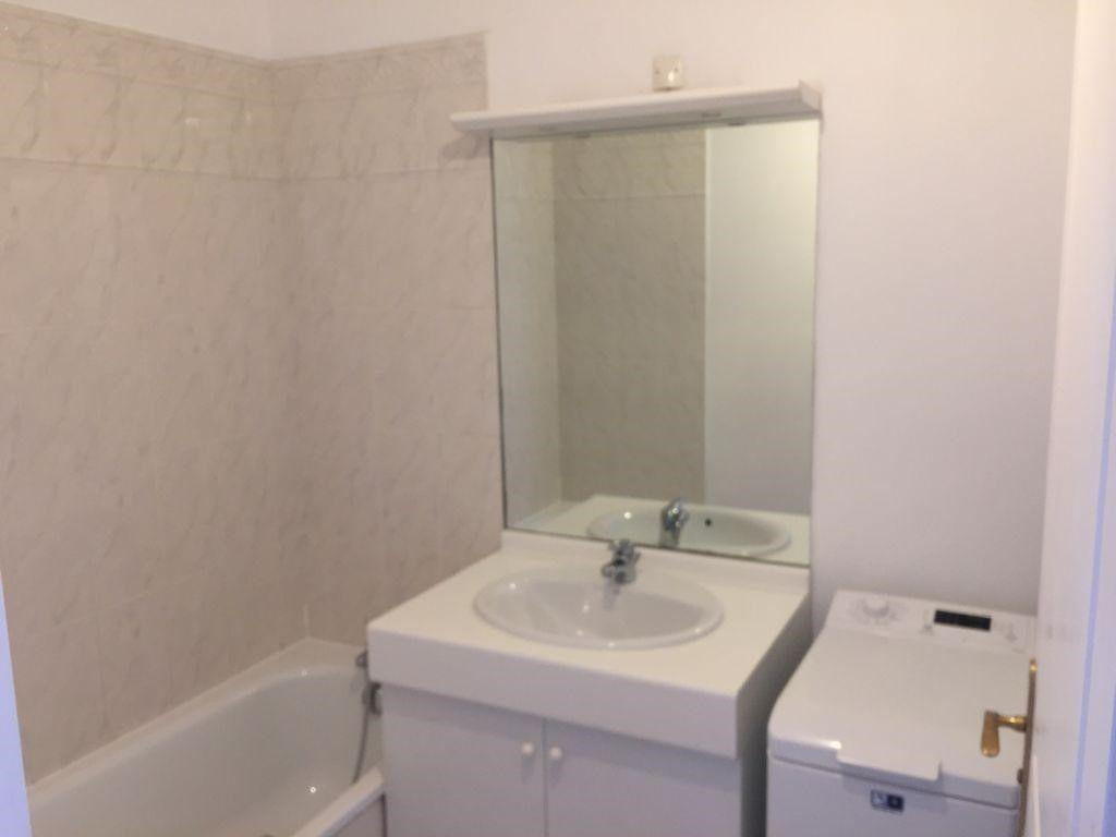 
                                                Location
                                                 Appartement meublé à louer avec Parking compris