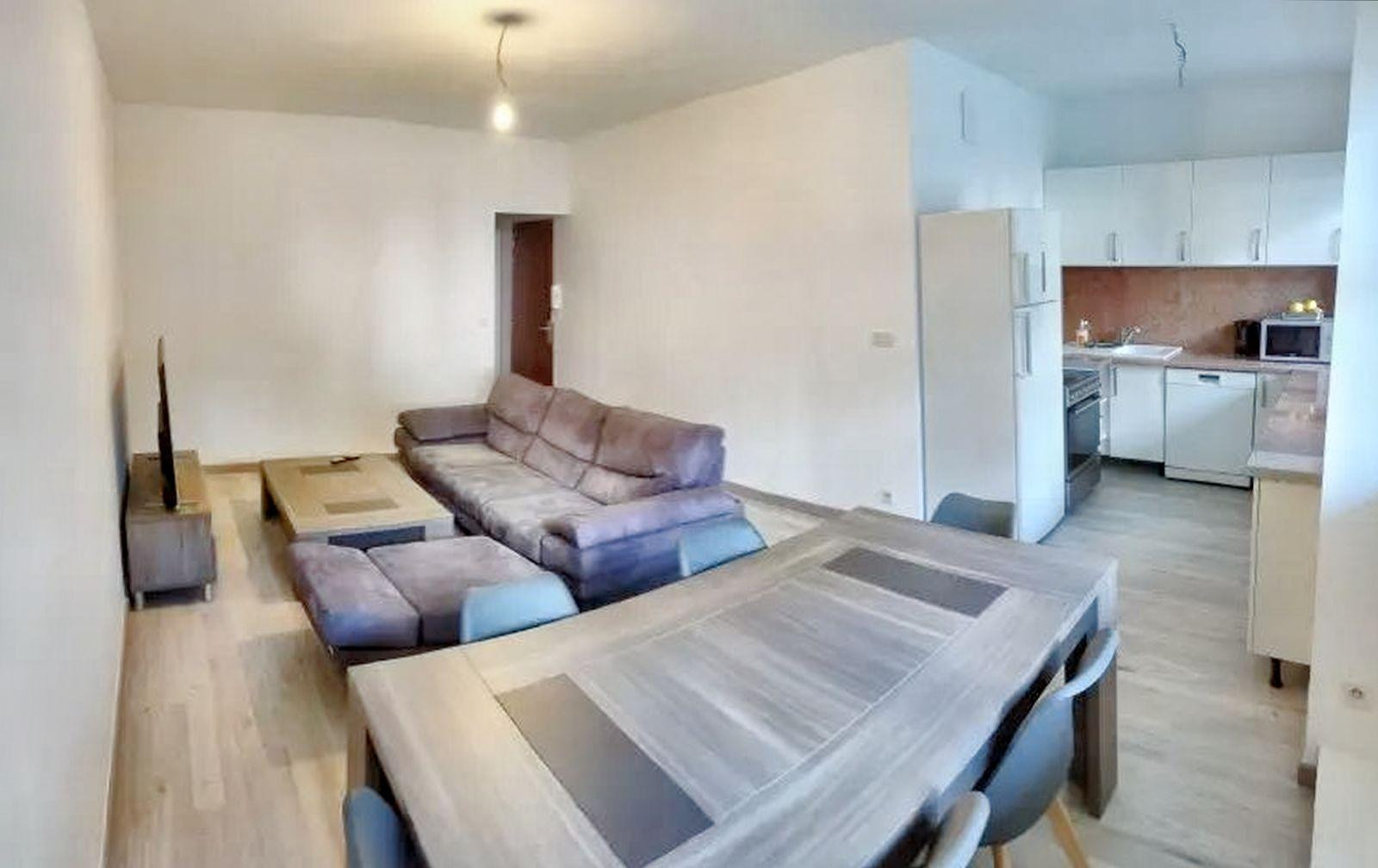 
                                                Location
                                                 Appartement meublé avec goût, quartier dynamique