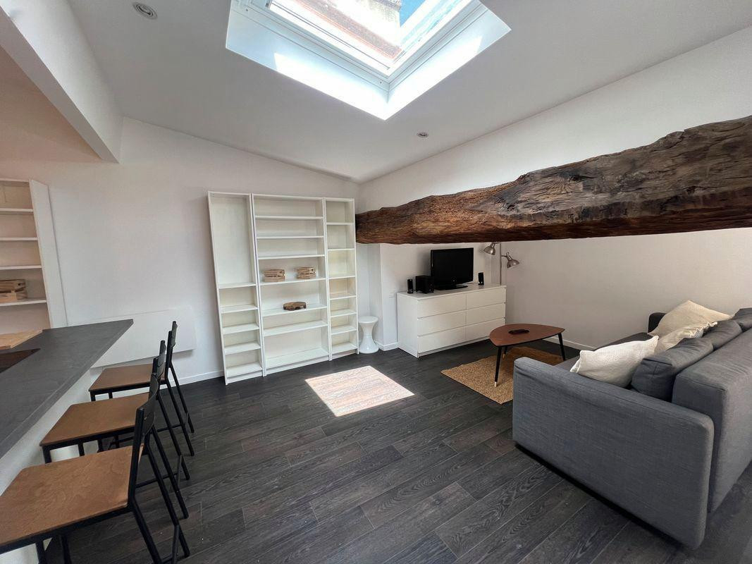 
                                                Location
                                                 Appartement meublé Bordeaux