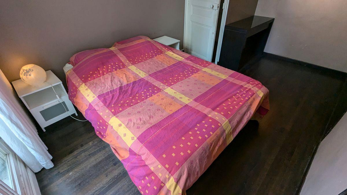 
                                                Location
                                                 Appartement meublé calme Père Lachaise