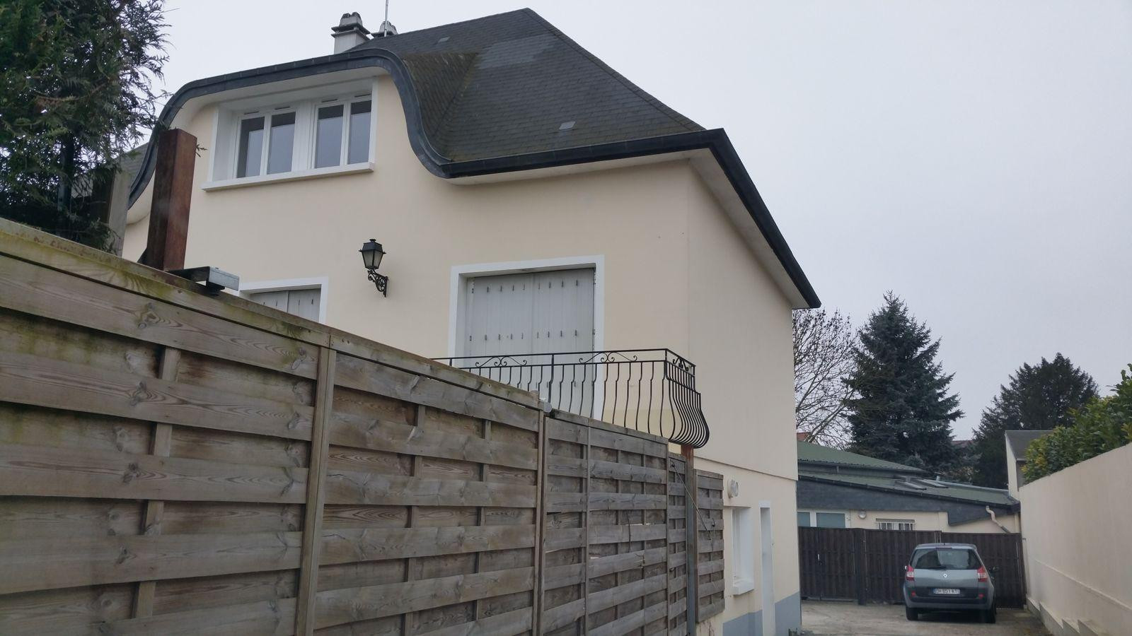 
                                                Location
                                                 Appartement meublé crosne