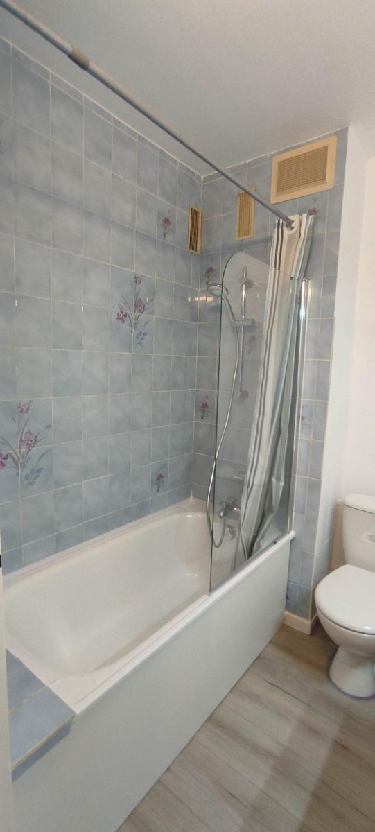 
                                                Location
                                                 Appartement meublé de 2 pièces de 40m²