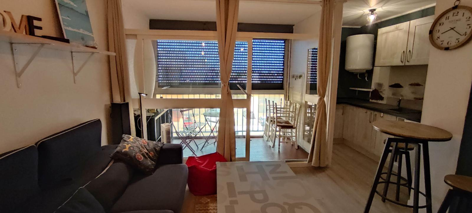 
                                                Location
                                                 Appartement meublé de 2 pièces de 40m²