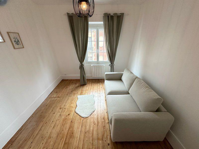 
                                                Location
                                                 Appartement meublé de standing à louer